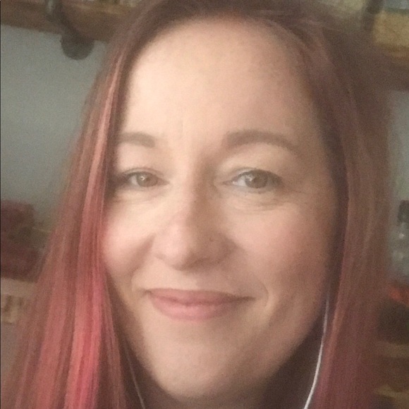 Meet your Posher, Jessica - Picture 1 of 1